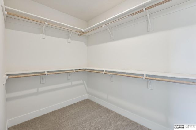 21409 Y Street, Elkhorn, NE 68022