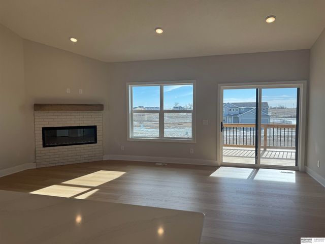 21409 Y Street, Elkhorn, NE 68022