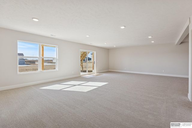 21409 Y Street, Elkhorn, NE 68022