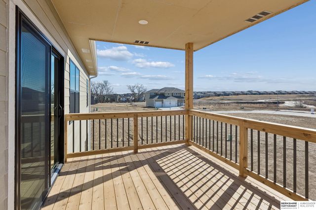 21409 Y Street, Elkhorn, NE 68022