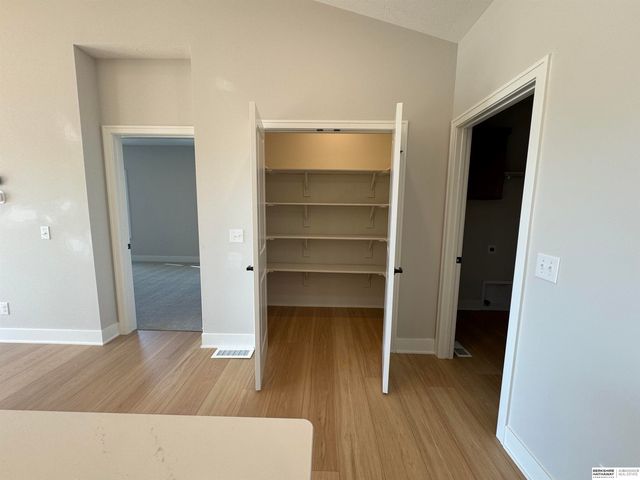 21409 Y Street, Elkhorn, NE 68022