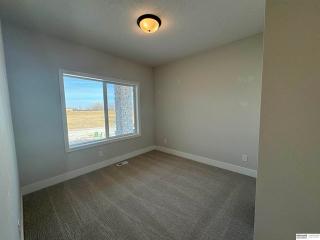 21409 Y Street, Elkhorn, NE 68022