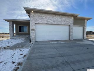 21409 Y Street, Elkhorn, NE 68022