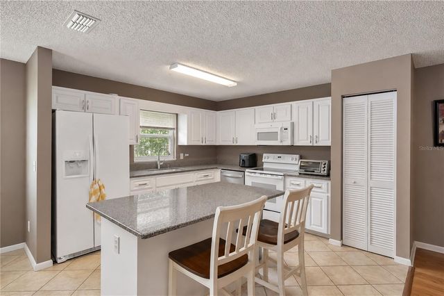 9692 SW 95TH COURT A, Ocala, FL 34481