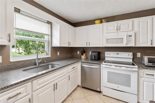 9692 SW 95TH COURT A, Ocala, FL 34481