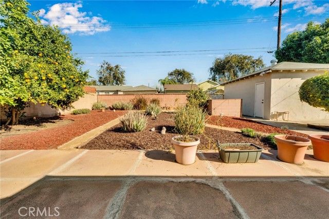 159 E La Verne, Pomona, CA 91767