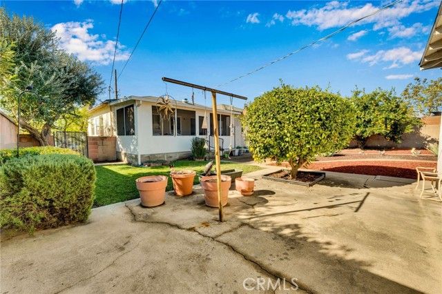 159 E La Verne, Pomona, CA 91767