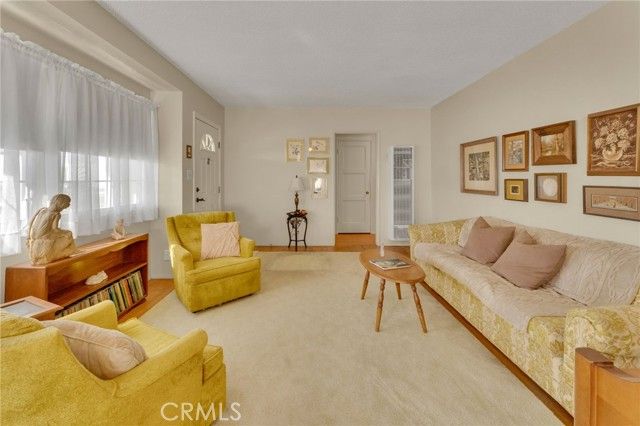 159 E La Verne, Pomona, CA 91767