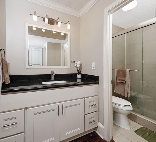 3402 Garrott Street 2, Houston, TX 77006