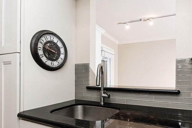 3402 Garrott Street 2, Houston, TX 77006