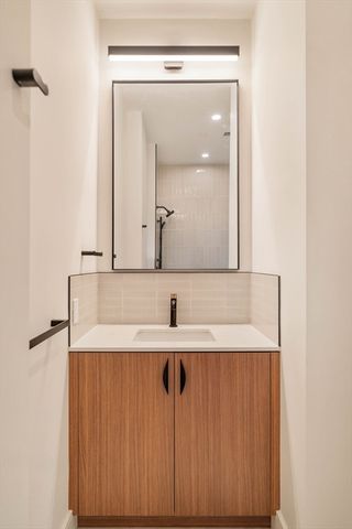 58 Kent U404, Brookline, MA 02445