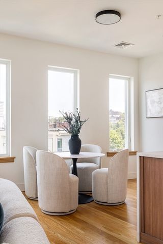 58 Kent U404, Brookline, MA 02445