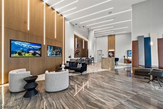 4 Sadie Cir 4205, Union Twp., NJ 07083