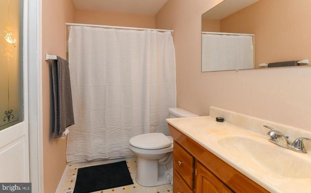 87 WOODWAY DR, West Deptford, NJ 08066