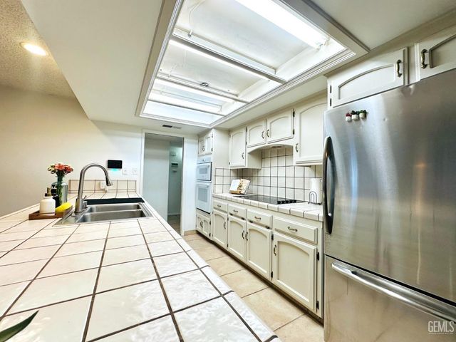 3601 Jody Court, Bakersfield, CA 93308