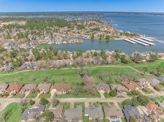 61 Edgewood Drive, Montgomery, TX 77356