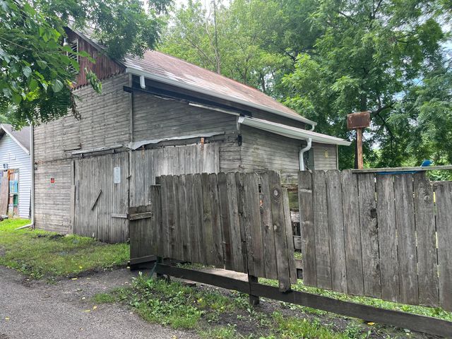 64 N 10th Street, Newark, OH 43055