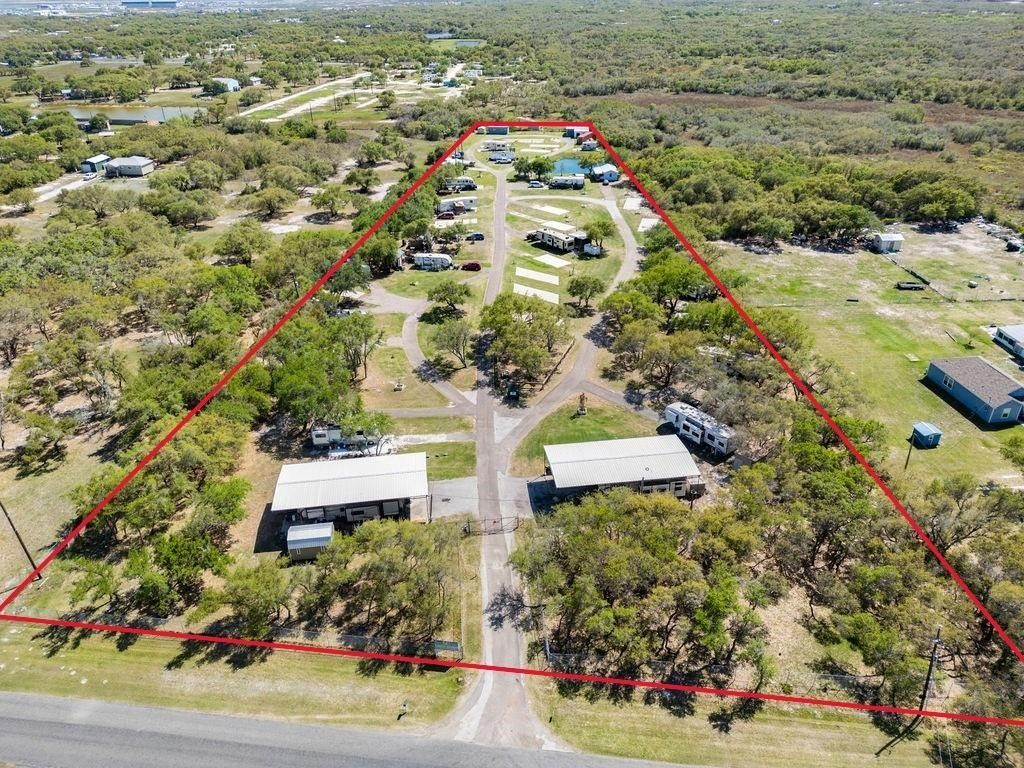 1421 W Corpus Christi St, Rockport, TX 78382 — exterior