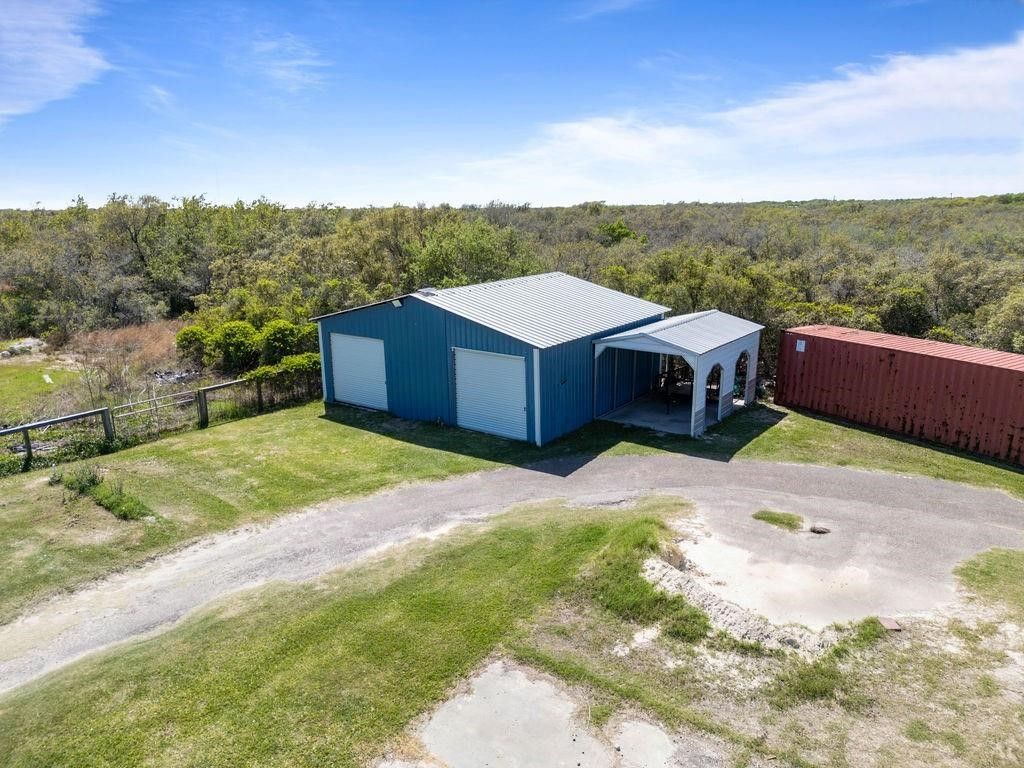 1421 W Corpus Christi St, Rockport, TX 78382 — photo 4