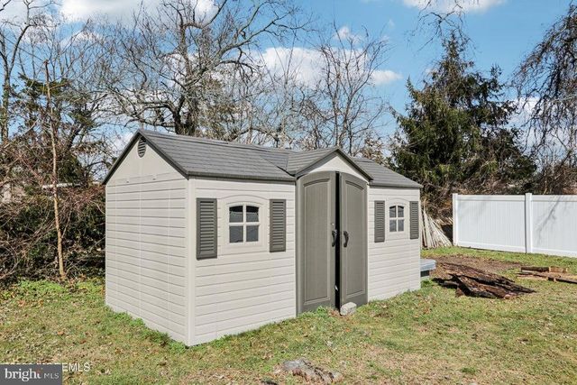 206 CORNELIUS ST, Bayville, NJ 08721