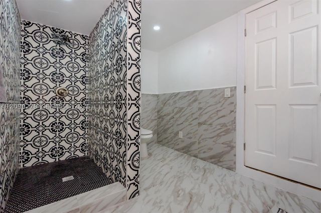118 NW 35th St, Miami, FL 33127