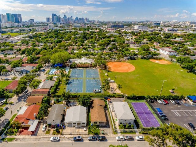 118 NW 35th St, Miami, FL 33127