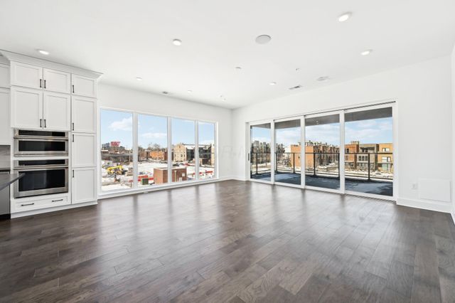 270 Dickenson Street, 301, Columbus, OH 43215