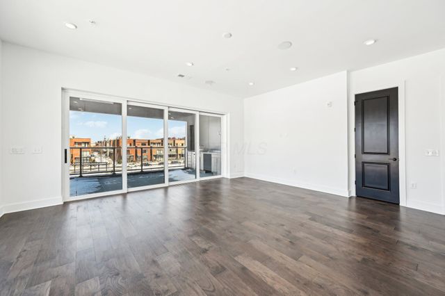 270 Dickenson Street, 301, Columbus, OH 43215