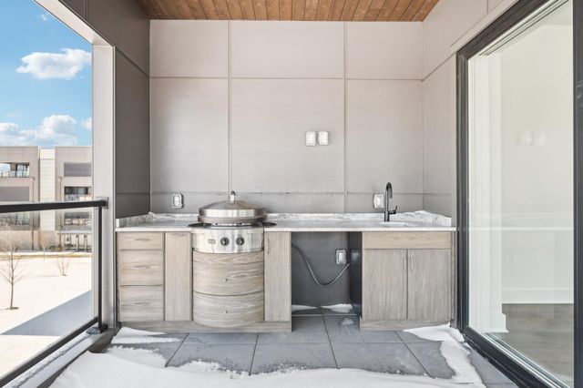 270 Dickenson Street, 301, Columbus, OH 43215