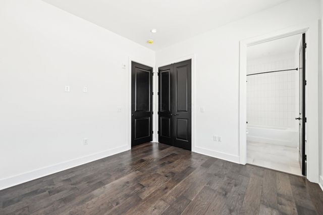 270 Dickenson Street, 301, Columbus, OH 43215