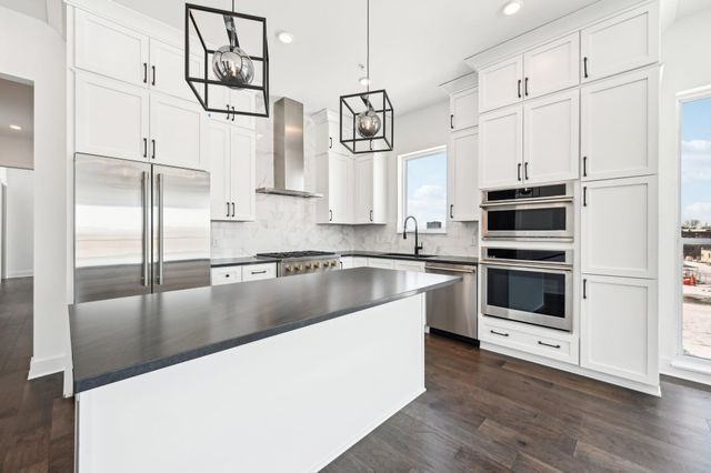 270 Dickenson Street, 301, Columbus, OH 43215