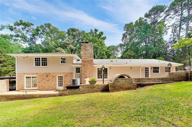 471 Dalrymple Road NE, Sandy Springs, GA 30328