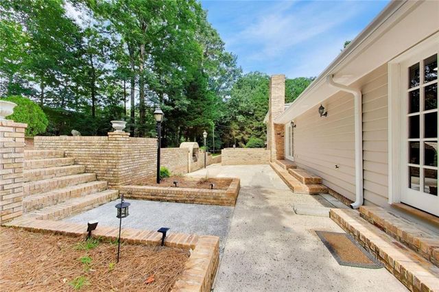 471 Dalrymple Road NE, Sandy Springs, GA 30328