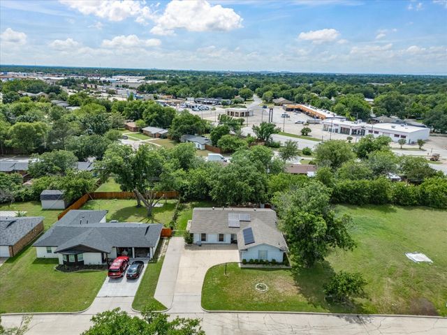 5025 Wyoming Trail, North Richland Hills, TX 76180