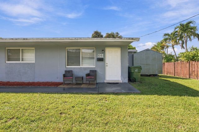320 SW 10th Terrace, Hallandale Beach, FL 33009