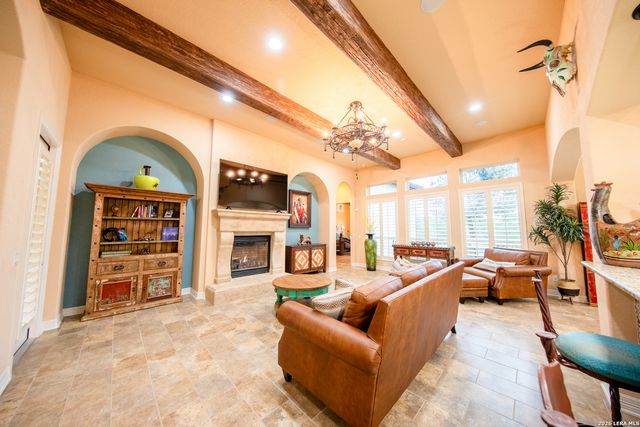 22331 Viajes, San Antonio, TX 78261