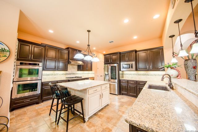 22331 Viajes, San Antonio, TX 78261