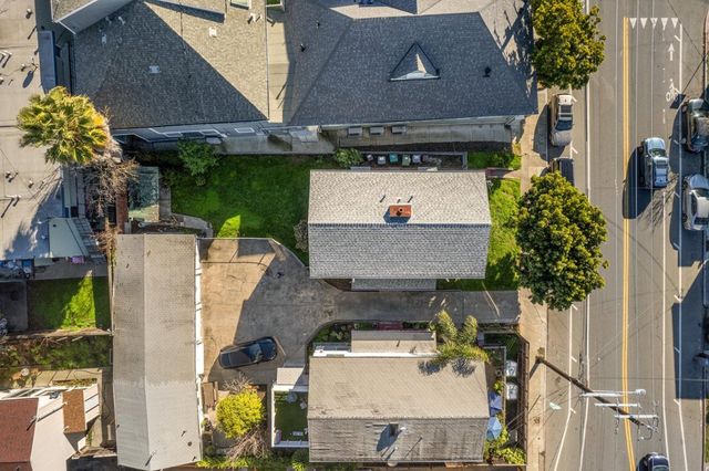 6320 Shattuck Ave, Oakland, CA 94609