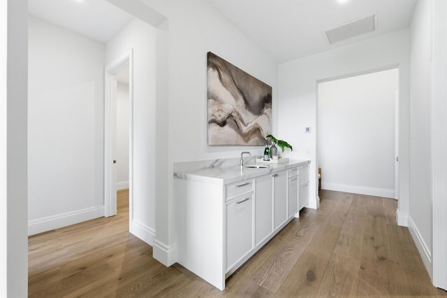 2442 Bay Circle, Palm Beach Gardens, FL 33410