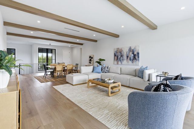 2442 Bay Circle, Palm Beach Gardens, FL 33410