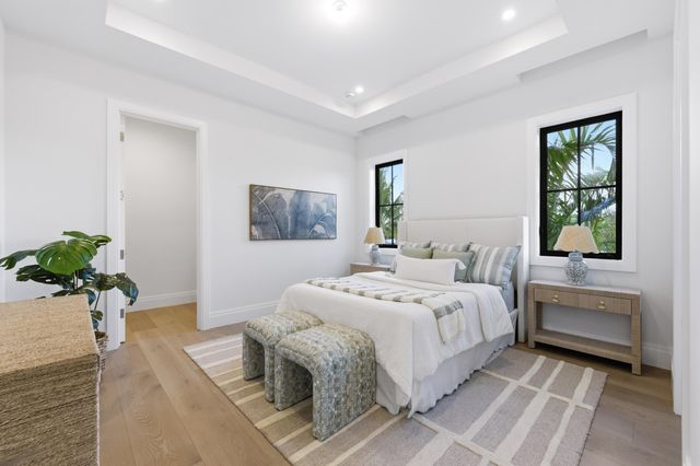 2442 Bay Circle, Palm Beach Gardens, FL 33410