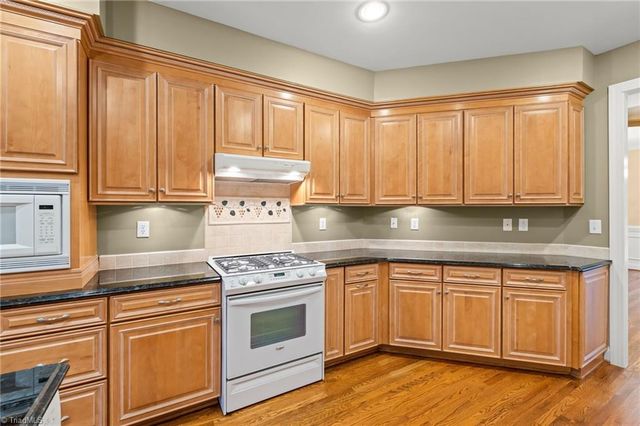 3940 Newport Court, High Point, NC 27265