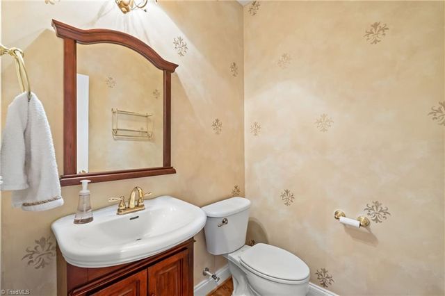 3940 Newport Court, High Point, NC 27265