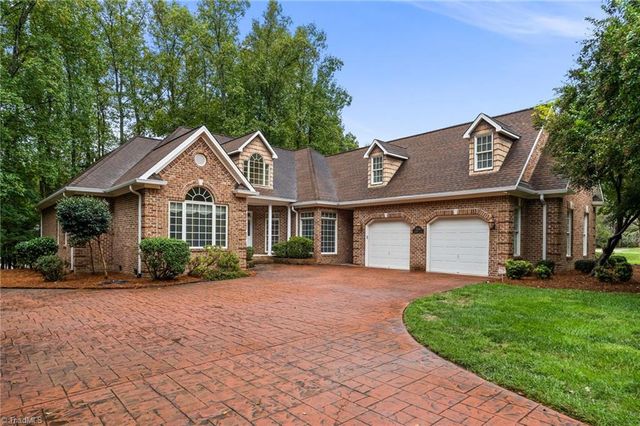 3940 Newport Court, High Point, NC 27265
