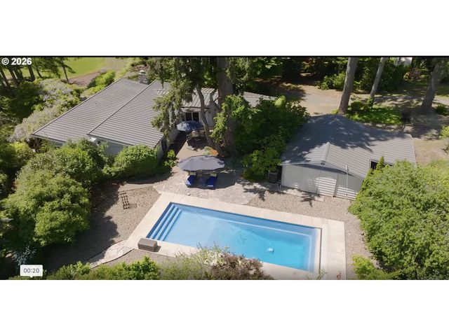 27777 SNYDER Rd, Junction City, OR 97448