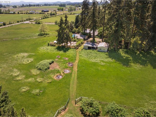 27777 SNYDER Rd, Junction City, OR 97448