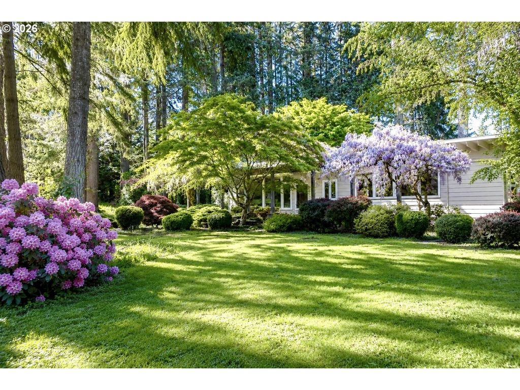 27777 SNYDER Rd, Junction City, OR 97448