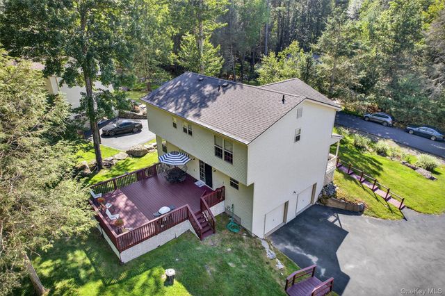 20 Bristol Circle, Rock Hill, NY 12775