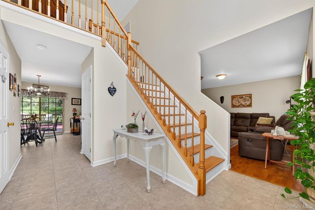 20 Bristol Circle, Rock Hill, NY 12775