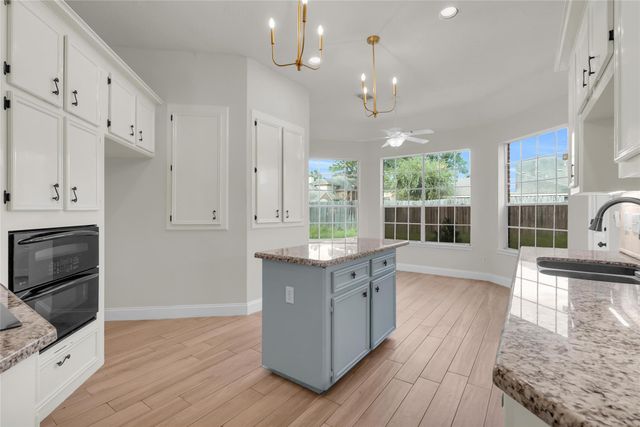 16415 Lakestone Drive, Tomball, TX 77377